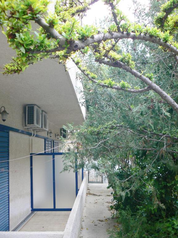 Pericles Studios Agia Marina  Exterior photo